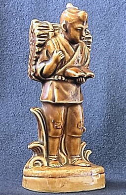 二宮金次郎貯金箱.jpg