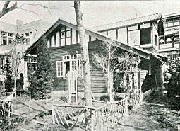 住み心地よき折衷式中流住宅.jpg