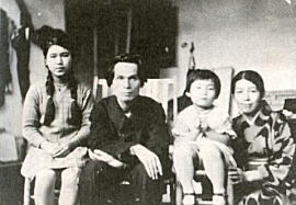 佐伯一家と杉邨てい.jpg