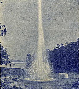 村山貯水池大噴水.jpg