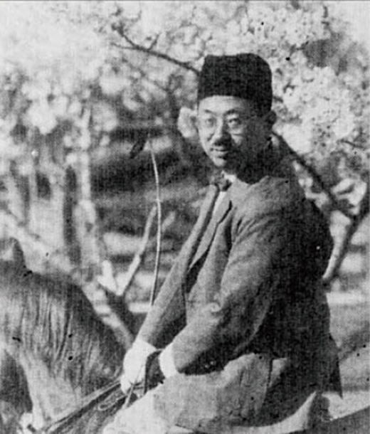永見徳太郎プロフィール.jpg