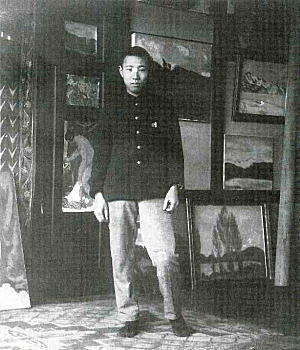 満谷アトリエの満谷俊吉1930ごろ.jpg