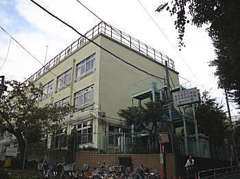 落合第四小学校2009.JPG