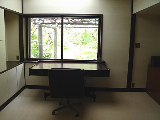 吉屋信子書斎.JPG