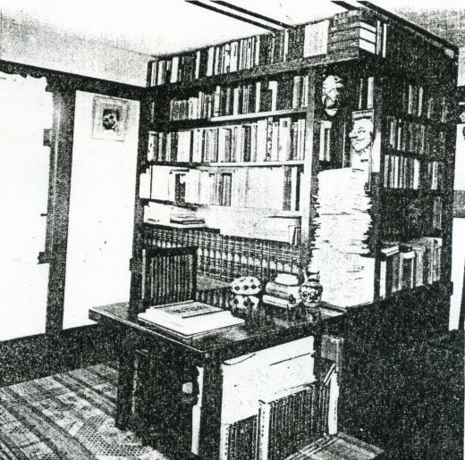 外山邸書斎.jpg