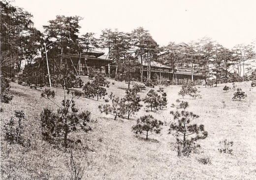 相馬邸居間南方.jpg