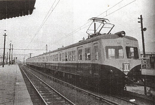西武新宿駅501系モハ501他4両1956.jpg